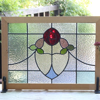 赤いバラ模様にパステルガラスのステンドグラス　イギリスのアンティーク（住宅窓）68.5cm×50.5cm