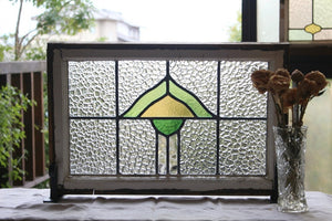 黄緑と黄色のガラスの幾何学模様ステンドグラス　イギリスアンティーク(住宅窓)　62cm×41cm