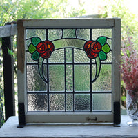 3つの赤いバラが向かい合ったステンドグラス　イギリスアンティーク　51cm×52cm