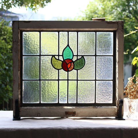 アンティークのステンドグラスがいっぱい – チェルシーオールド