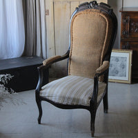 ナポレオントワ（３世時代）のアームチェア（横幅64cm）　フランスアンティーク家具