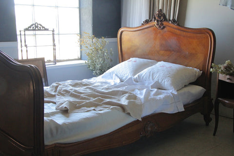 パーケットリー模様が素敵なオーク材ダブルサイズベッド　フランスアンティーク家具