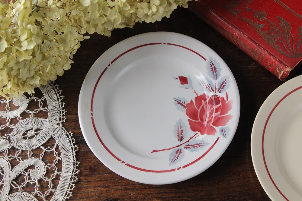ムーランデルー窯ステンシルのバラ模様が可愛い平皿（直径19.5cm）　フランスアンティーク食器