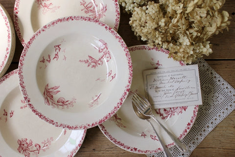 8枚あり！ショワジールロワ窯ピンクの鳥模様が可愛いスープ皿（直径24cm）　フランスアンティーク食器