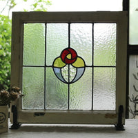 丸い赤色のバラ模様にゆらゆらと揺らめく綺麗なステンドグラス イギリスアンティーク(住宅窓) 50.5cm×50.5cm