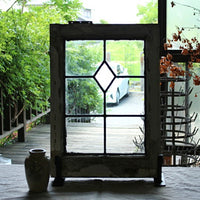 ペイントの剥がれも素敵なシンプルダイヤ柄のステンドグラス　イギリスアンティーク(住宅窓)38.5cmx54.5cm