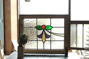 美しい多色模様のオーナメント柄ステンドグラス イギリスアンティーク(住宅窓）57cm×47.5cm