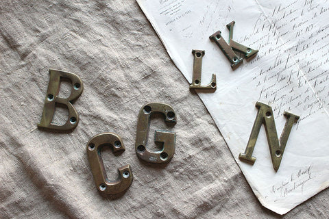 フランスアンティーク　真鍮アルファベット　B C G N　ブラス