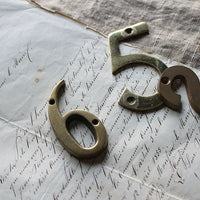 イギリスアンティーク　ブラスナンバー　真鍮　数字