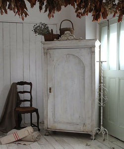 フランスアンティーク家具　1880年代ワードローブ　収納棚　ホワイトペイント（白）