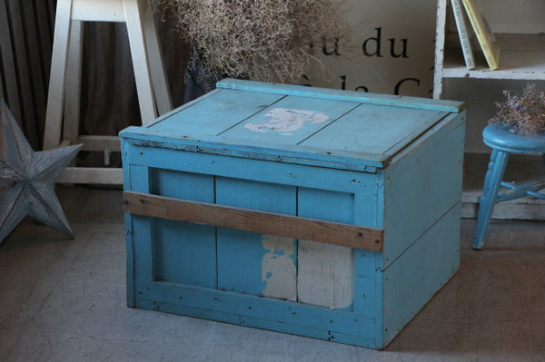 ブルーペイントが可愛いボックス（木箱） フランスアンティーク