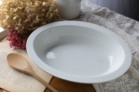 ホテルで使われていた深いオーバルプレート（皿）　イギリスアンティーク食器