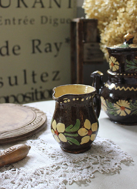 南仏　花柄のジャグ　素朴な陶器　雑貨　フランスアンティーク