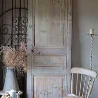 薄いブルーグレーペイントがシャビーシックなドア（扉）　フランスアンティーク家具