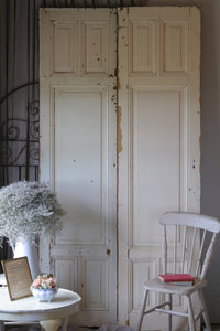 ２枚あり！アイボリー色のペイントドア（扉）　イギリスアンティーク家具
