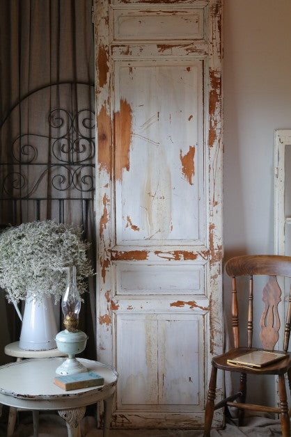 ペイントが剥がれたシャビーシックなホワイトペイントのドア（扉）　イギリスアンティーク家具