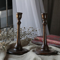 シンメトリーに楽しめる木製ペアキャンドルスタンド（燭台）　イギリスアンティークインテリア雑貨