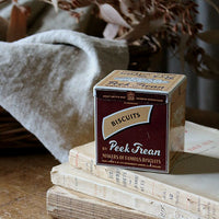 コレクターズアイテムPeek Freanのビスケット缶　イギリスアンティーク雑貨