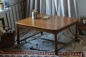 便利な大きめサイズのローテーブル（机）　フランスアンティーク家具