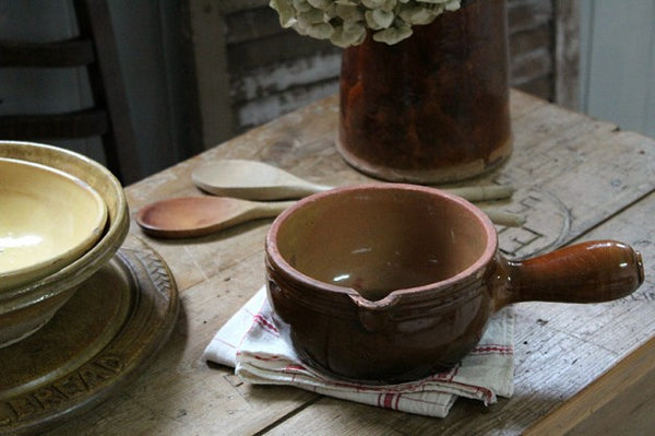 南フランス　片手鍋　アンティーク　19世紀後半 ぽってりとした質感のアヒージョ片手鍋 フランスアンティーク