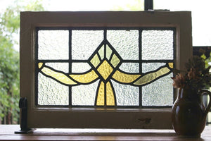 鮮やかな黄色の幾何学模様ステンドグラス　イギリスアンティーク（住宅窓）　51.5cm×35.5cm