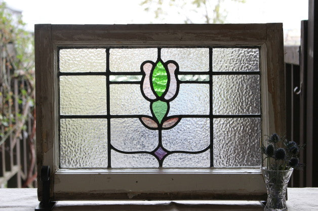 ピンクと緑の可愛らしい花柄ステンドグラス イギリスアンティーク(住宅窓) 57cm×41cm