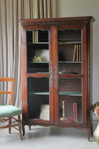 サイズ感もちょうど良いオーク材ブックケース（本棚）　フランスアンティーク家具