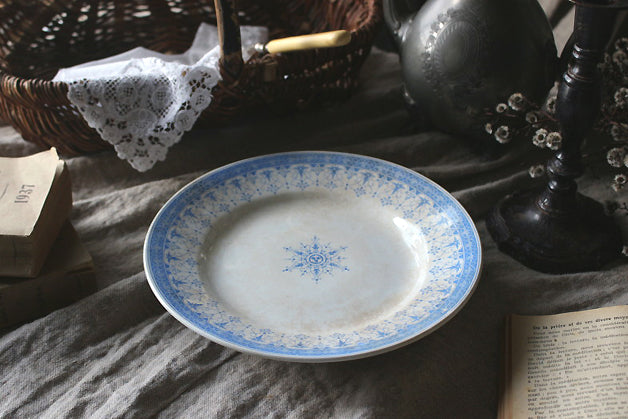 ブルーが美しいサルグミンヌ窯低いコンポティエ（皿）　フランスアンティーク食器