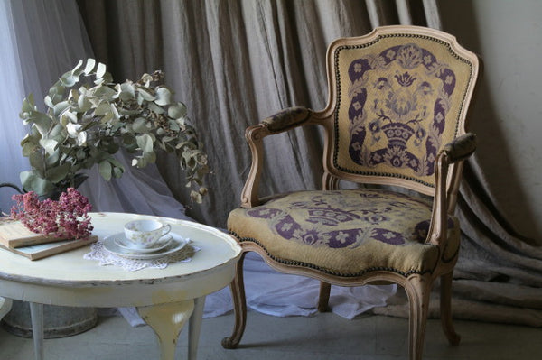 フランスアンティーク シャビーシックな薔薇アームチェアB - 椅子/チェア