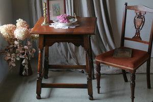 １９２０年代オーク材のパブテーブル　イギリスアンティーク家具
