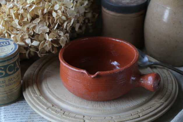 素朴な南仏の素焼き片手鍋　フランスアンティーク陶器