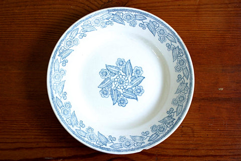爽やかなブルーの花模様が素敵なロンウィー窯プレート（皿）　フランスアンティーク食器