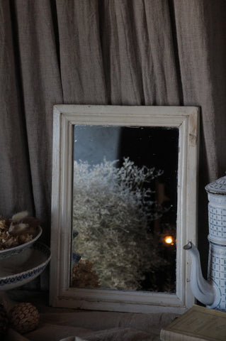 シャビーシックなお部屋作りにぴったりなフランスアンティークミラー（鏡）　インテリア雑貨・家具