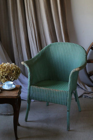 女性に人気の椅子！グリーンカラーのロイドルームチェア　イギリスアンティーク家具