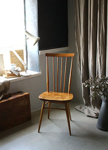 イギリスアンティーク家具　アーコール社の椅子　ハイスティックバックチェア