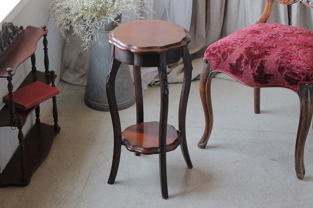 1930年代マホガニー材の小さなサイズの花台（高さ60cm）イギリスアンティーク家具