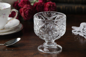美しいカットが魅力のデザートグラス　イギリスアンティークガラス雑貨