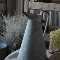 立ち姿も美しいブリキ製フレンチジャグ　フランスアンティークインテリア雑貨