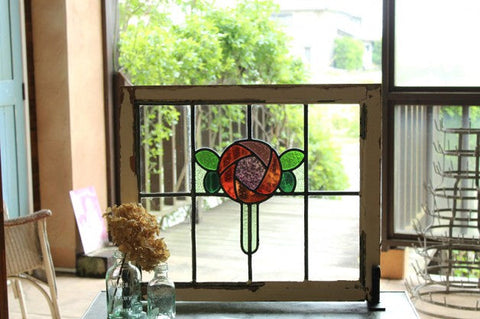 可愛らしい丸いバラのステンドグラス 　イギリスアンティーク(住宅窓)　 64.5cm×54.5cm