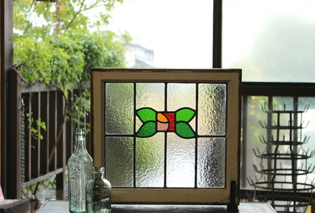 ３枚あり！四角いバラが可愛らしいステンドグラス　イギリスアンティーク（住宅窓）51.5cmx47cm