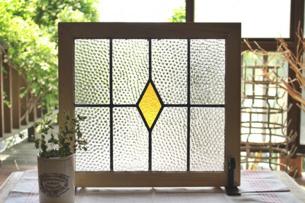 3枚あり！黄色が鮮やかなダイヤのステンドグラス イギリスアンティーク(住宅窓) 53cm×48cm