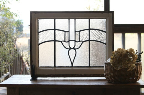 清潔感のあるクリアガラスの幾何学模様ステンドグラス　イギリスアンティーク(住宅窓)56.5cmx45.5cm