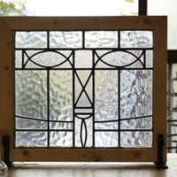 ゆらゆらとしたガラスがとてもきれいな幾何学模様のステンドグラス イギリスアンティーク(住宅窓)  54cm×47.5cm