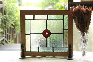 赤いガラスに格子模様のステンドグラス　イギリスアンティーク(住宅窓)　39.5cm×35.5cm