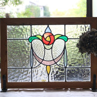 色とりどりのガラスが美しいバラのステンドグラス　イギリスアンティーク(住宅窓)　62.5cm×45.5cm