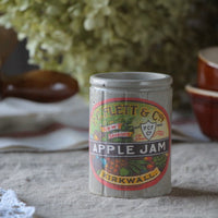 小さなサイズが可愛いジャムボトル（瓶）　イギリスアンティーク雑貨