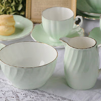 グリーンカラーが爽やかなVICTORIA C&Eの社ミルク＆シュガー　イギリスアンティーク陶器