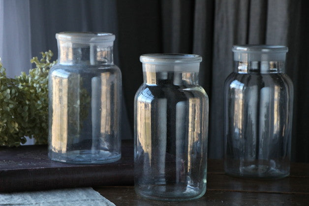 ２点あり！1930年代ボンボン入れとして使われたボトル（瓶）　フランスアンティークガラス雑貨