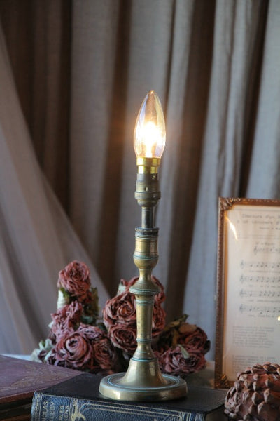 アンティーク　ライト　照明　フランス 2点あり！曲線が美しい壁付け照明（ブラケット）奥行き25.5cm