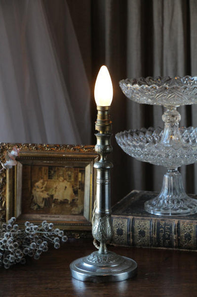 アカンサス模様が素敵なランプスタンド フランスアンティーク照明